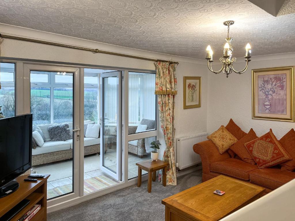 Teversal View Bungalow - Uk46107