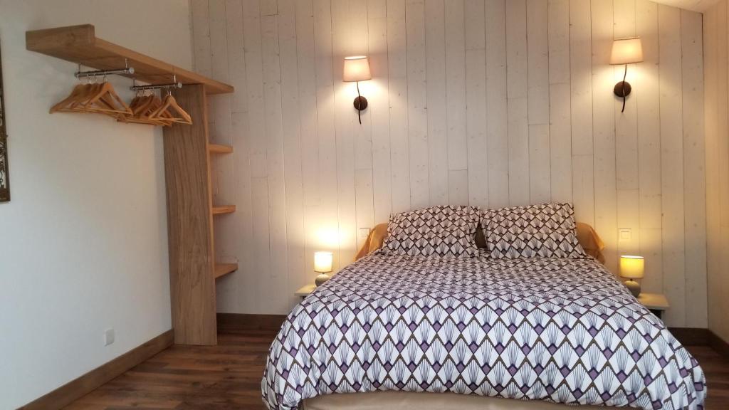 Chambres et gîte dans un lieu calme et champêtre Gourgé Les Grippeaux - Tweepersoonskamer Met Eigen Badkamer