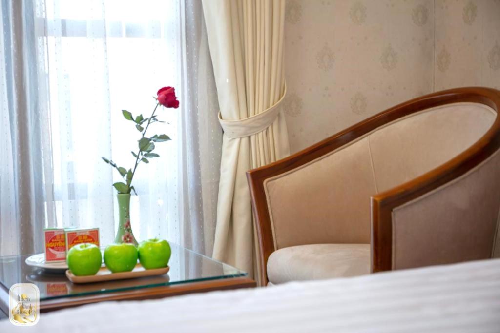 Queen room with 2 queen beds city view + Free Afternoon Tea