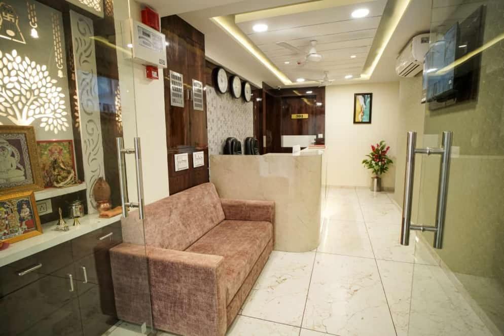 TV a/nebo společenská místnost v ubytování Hotel Mahaveer