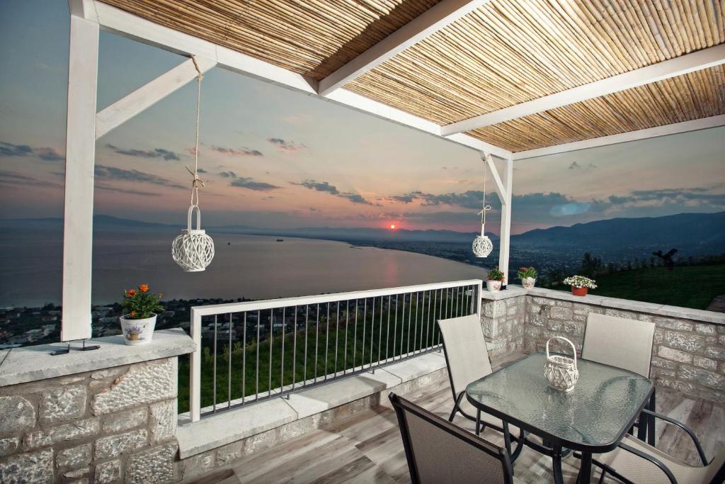 Petra Thea - Apartment With Sea View
