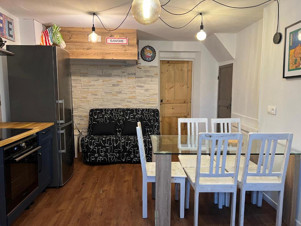 Photo de la galerie de l'établissement Appartement 2 pièces ,centre village 2 lits, à Les Avanchers