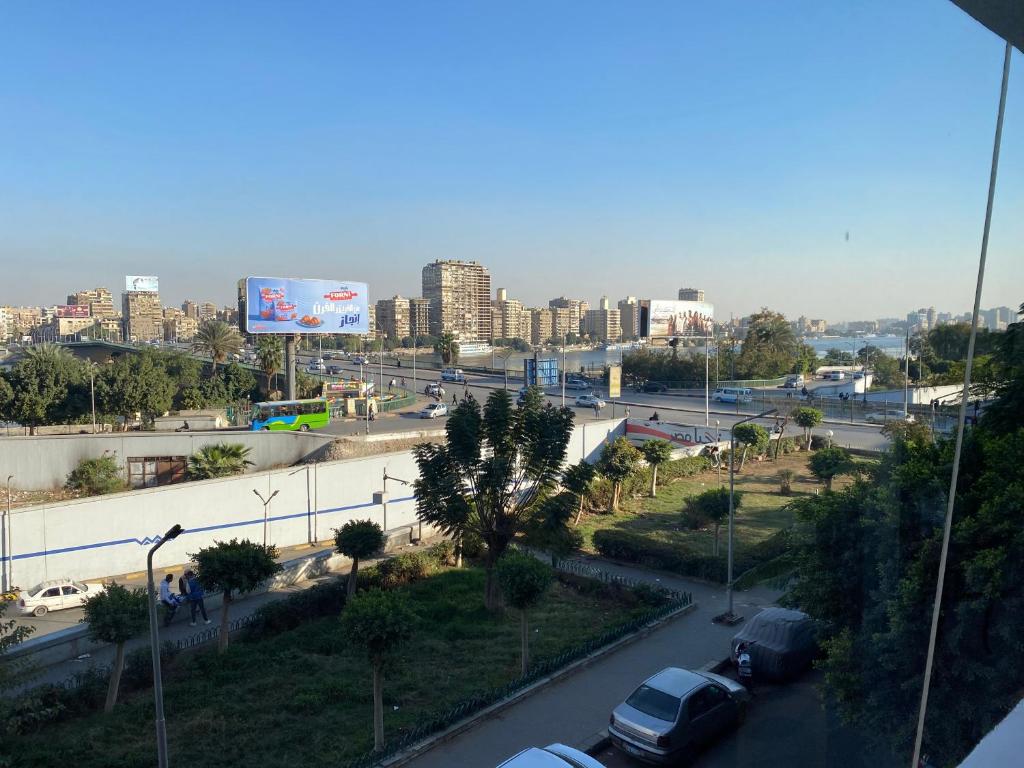 Nespecifikovaný výhled na destinaci Giza nebo výhled na město při pohledu z apartmánu