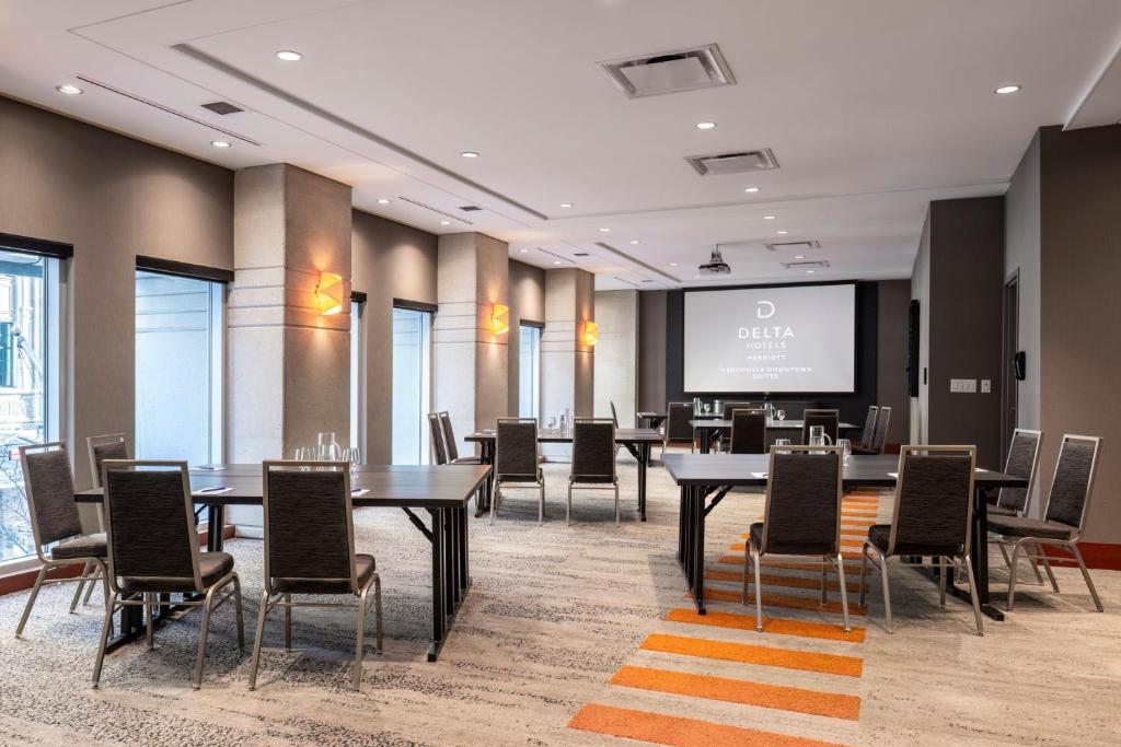 Konferenční prostory v ubytování Delta Hotels by Marriott Vancouver Downtown Suites