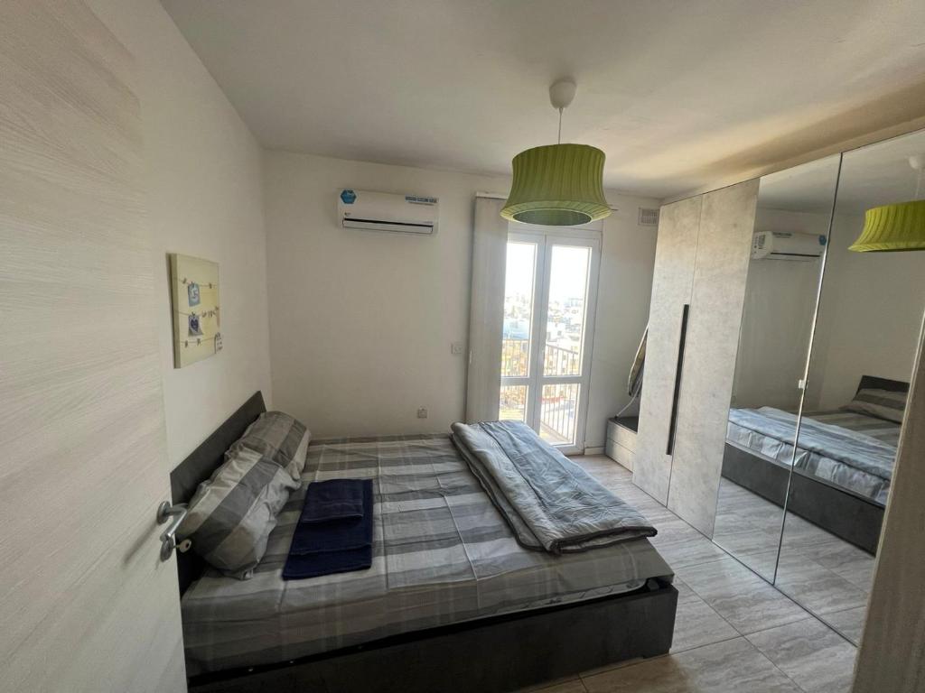 Postel nebo postele na pokoji v ubytování Amazing Penthouse two terrace 5 minutes to the beach close to the main area
