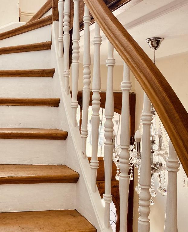 Georgian Guest Rooms - Resim 18