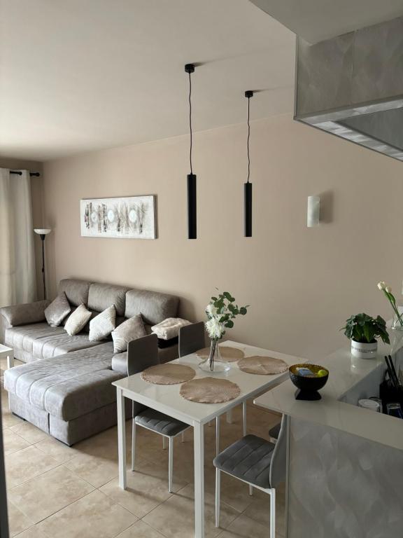 Posedenie v ubytovaní Apartamento Al-Alba Golf Resort Valle del Este Vera
