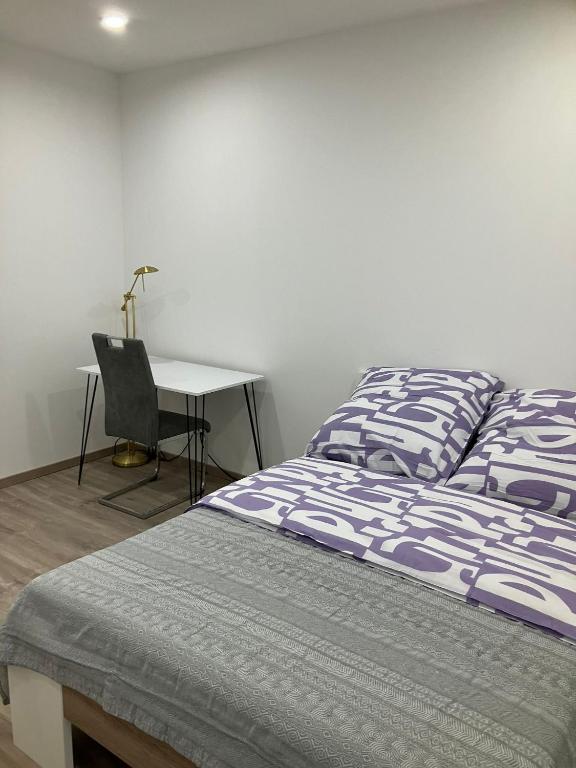Postel nebo postele na pokoji v ubytování Moderne Einliegerwohnung nähe Ingolstadt und Bad Gögging