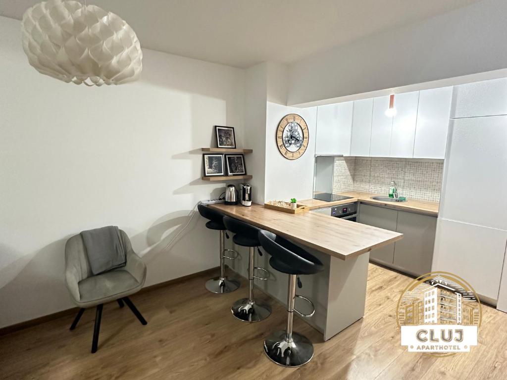 Cluj ApartHotel - VIVA CITY - - Housity