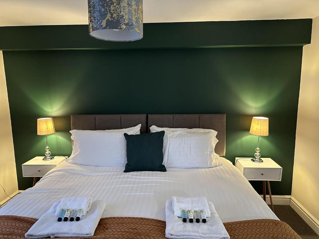 Ένα ή περισσότερα κρεβάτια σε δωμάτιο στο Charming 1-Bed Apartment in Stroud