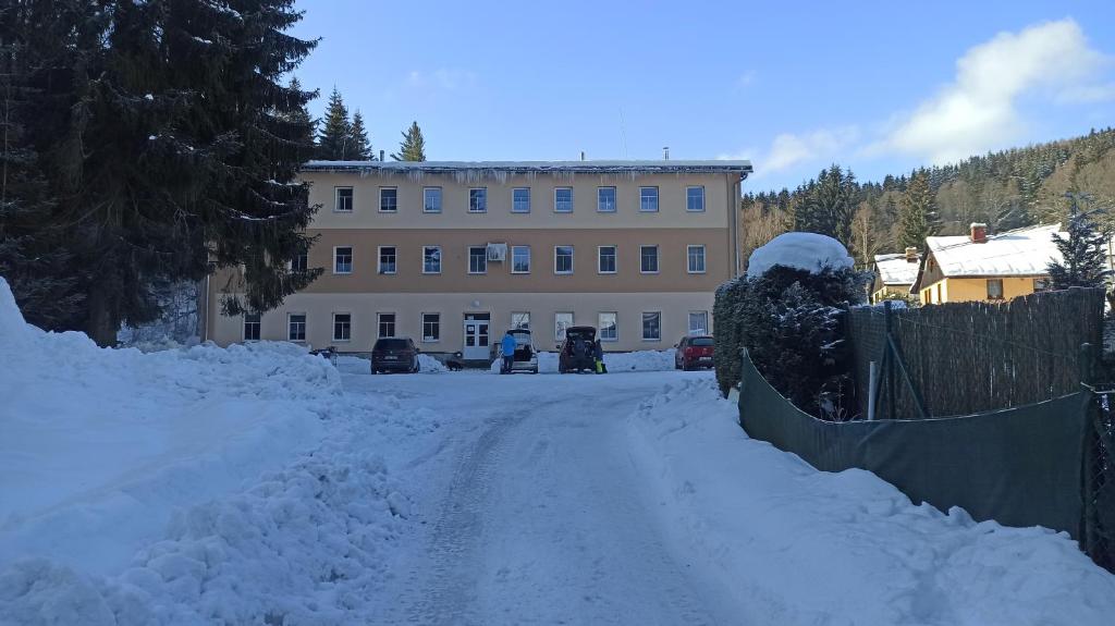 Útulný byt v Jizerských horách -Apartmán Mili v zimě