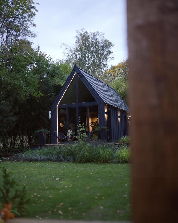 Domki i Glamping Nałęczów - Pod Łysą Górą - Casa De Un Dormitorio