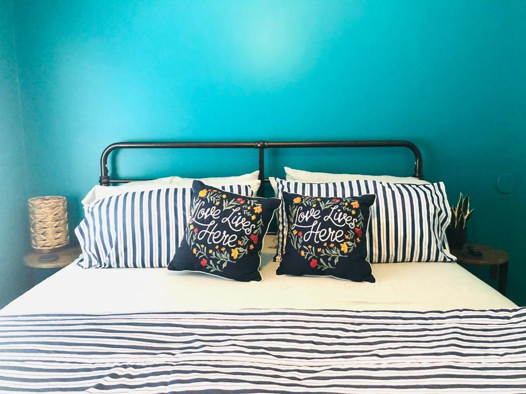 Postel nebo postele na pokoji v ubytování Peekskill Guesthouse