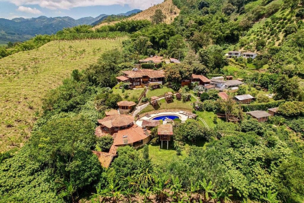 an aerial view of a house on a hill at Hotel Spa La Colina in Pereira
