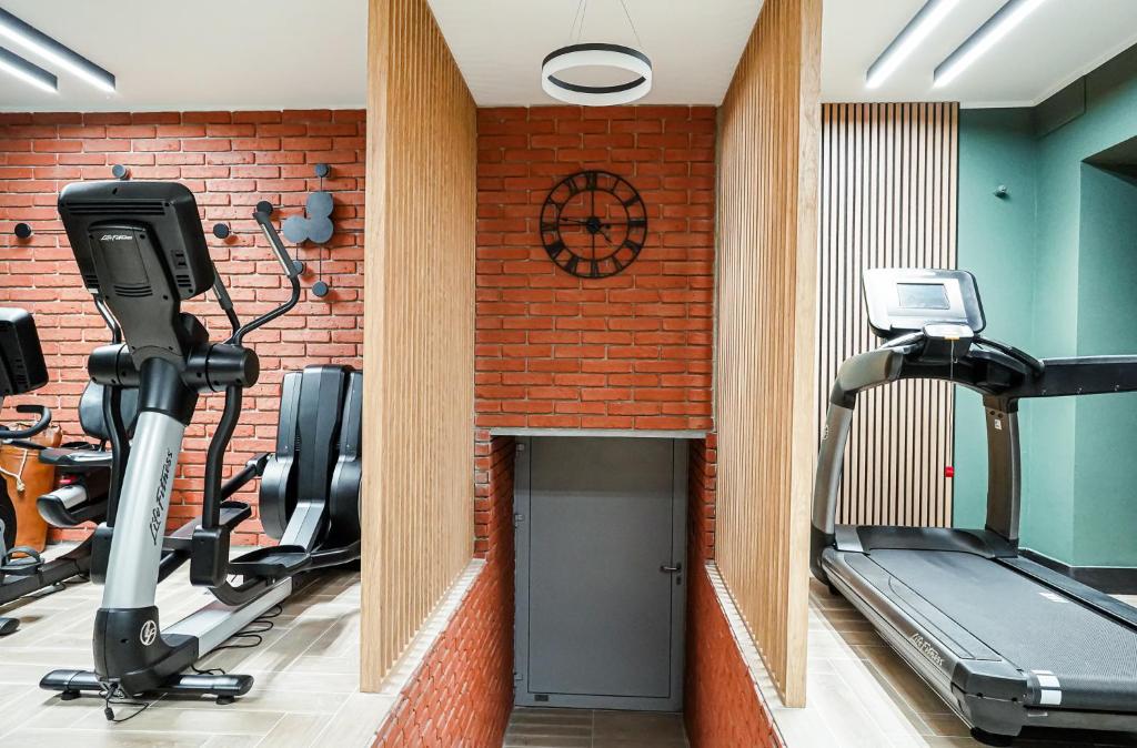 Posilňovňa alebo fitness centrum v ubytovaní Hotel Wieniawski