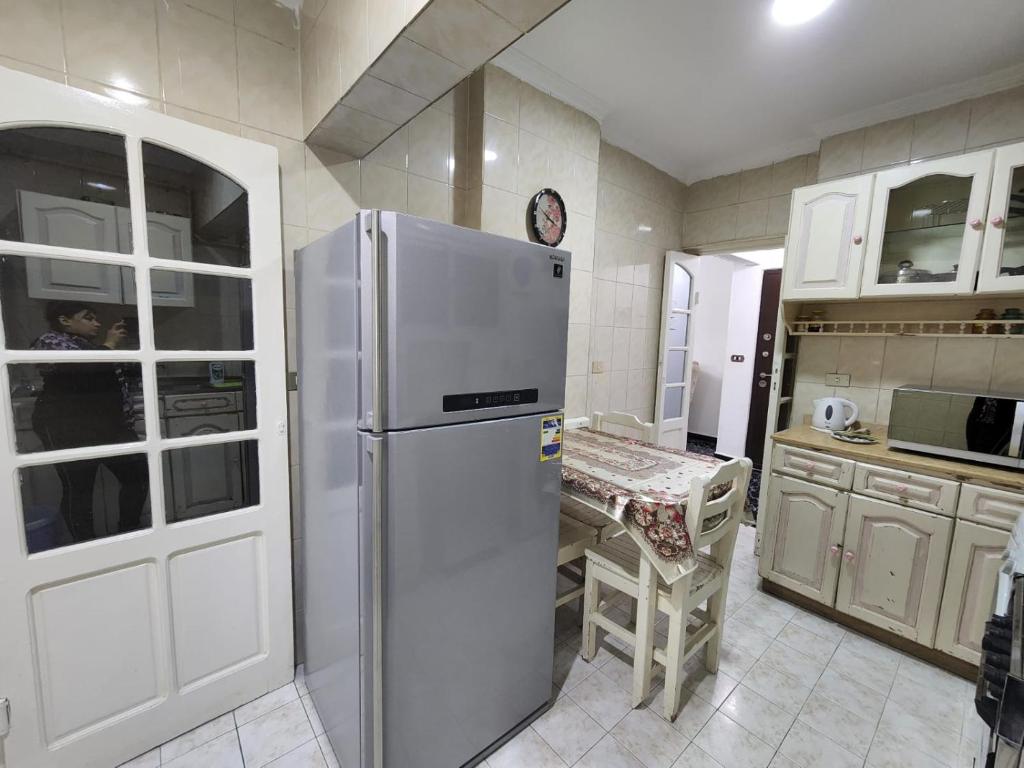 Comfortable Apartment in sheraton Heliopolis 5 minutes from Cairo