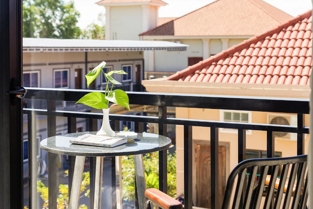 Balkón nebo terasa v ubytování Ratana Angkor Hotel