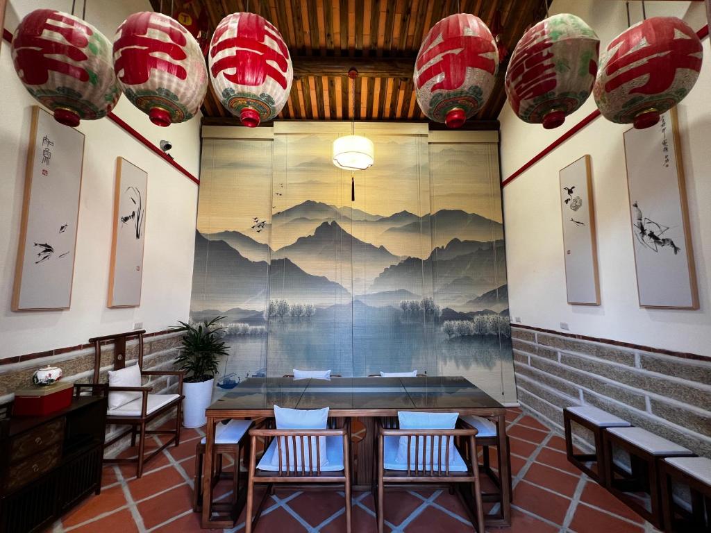Fotografie z fotogalerie ubytování 金門悠哉悠古厝民宿 Yozaiyo39 B&B v destinaci Jinning