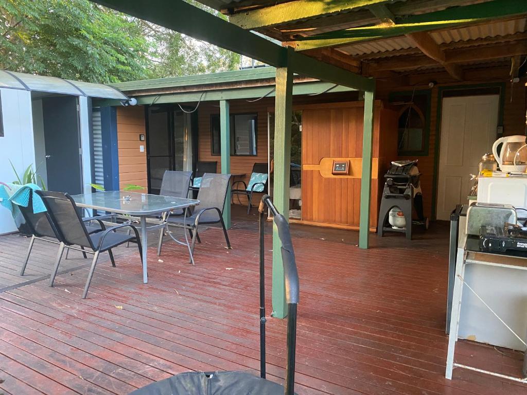 Kuchyň nebo kuchyňský kout v ubytování Nimbin waterfall retreat