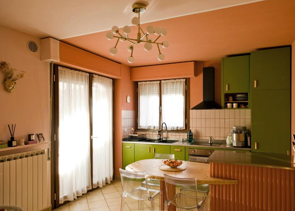 Apartment with Garden - Housity