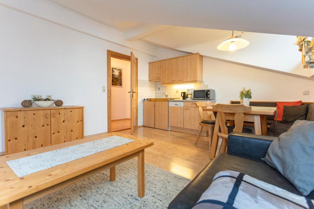 Tischlerwirt - Two-Bedroom Apartment