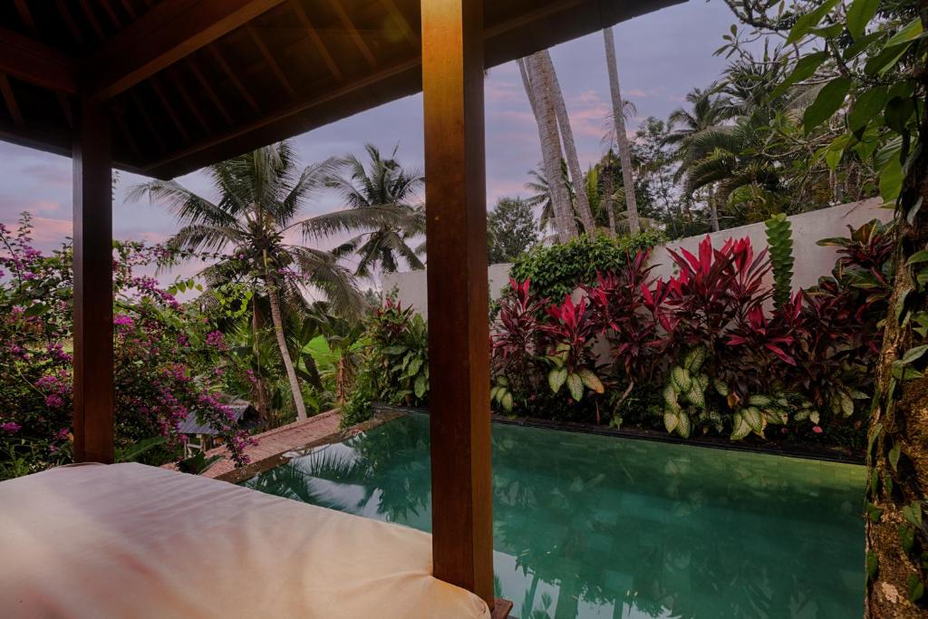 Bazén v ubytování Ubud Padi Villas nebo v jeho okolí