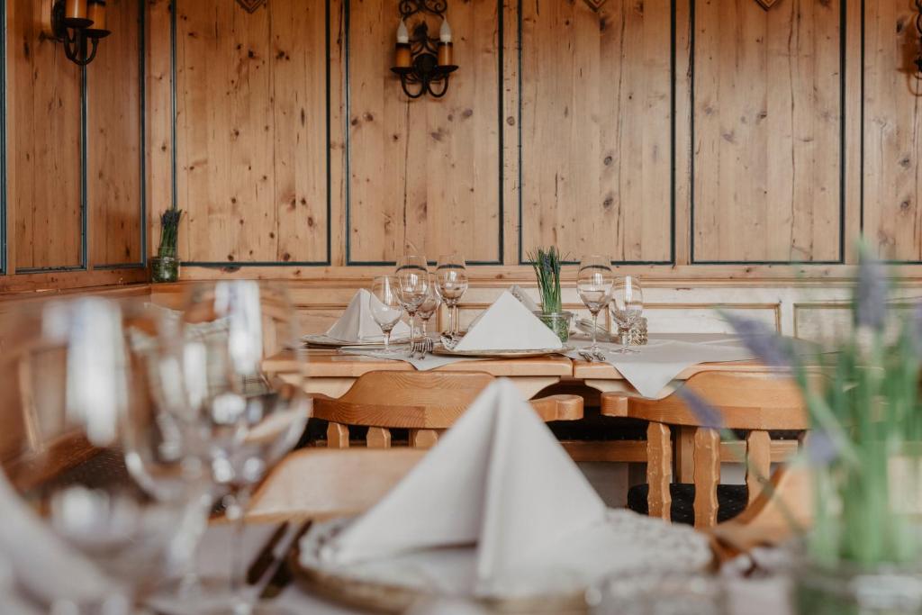 Restaurace v ubytování Hotel Kaiser in Tirol