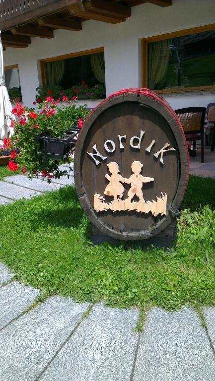 Certyfikat, podpis lub inny dokument wystawiony w obiekcie Hotel Nordik