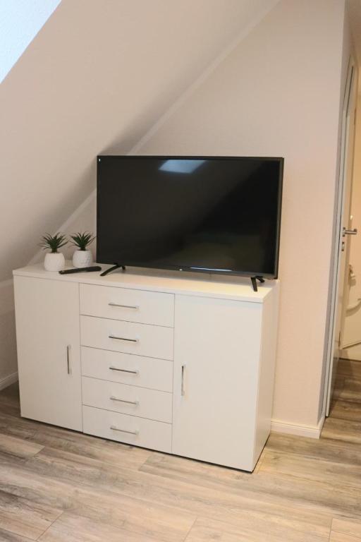 TV a/nebo společenská místnost v ubytování Edi