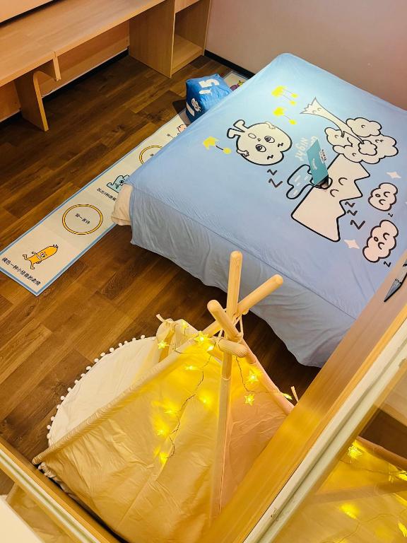 北京雍和宫簋街四合院云居酒店客房内的一张或多张床位