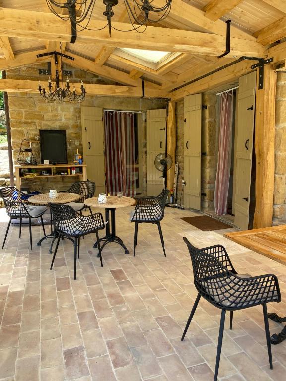 TV a/nebo společenská místnost v ubytování Casa Al Fondo