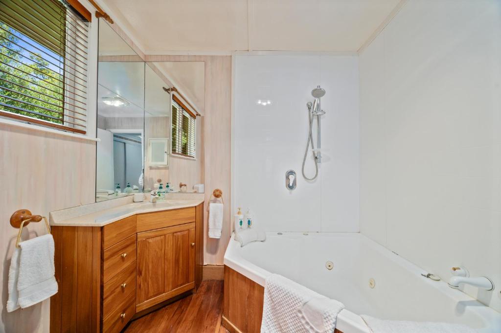 Pool House- Springfield - Resim 8