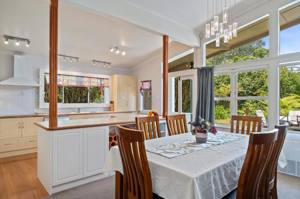 Pool House- Springfield - Resim 26