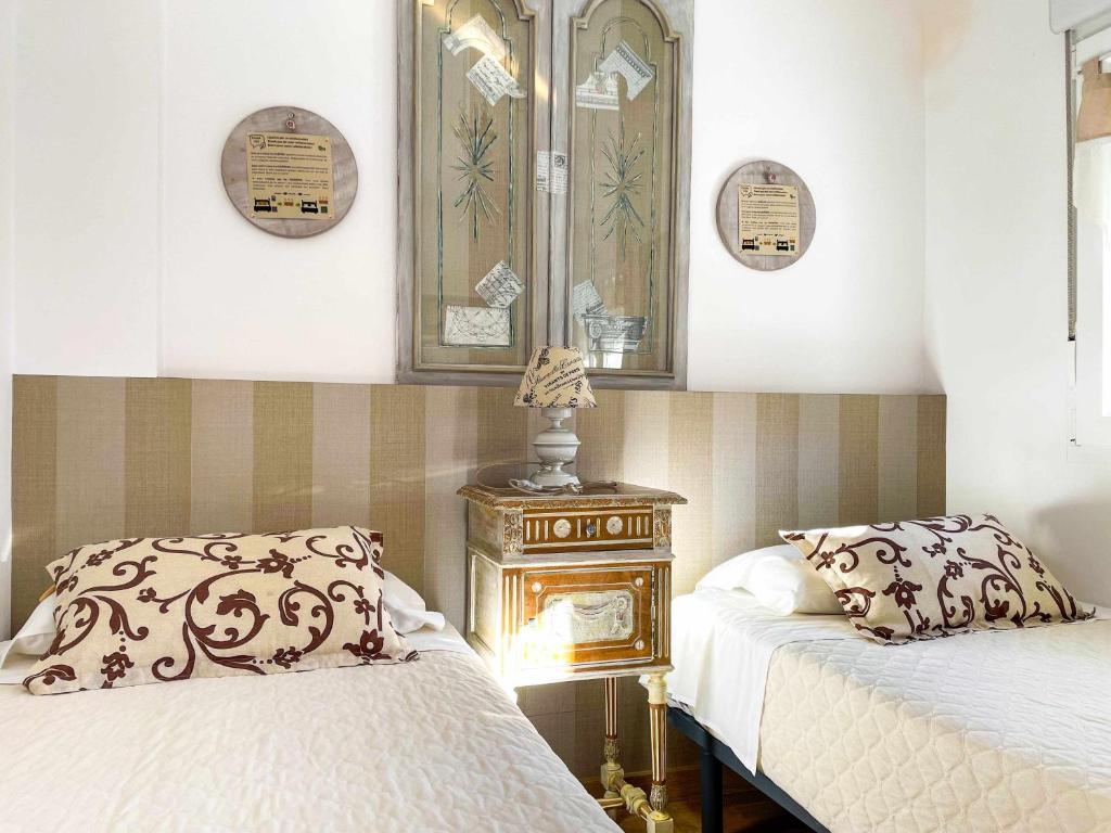 Posteľ alebo postele v izbe v ubytovaní Oak Palace Oakplacescom