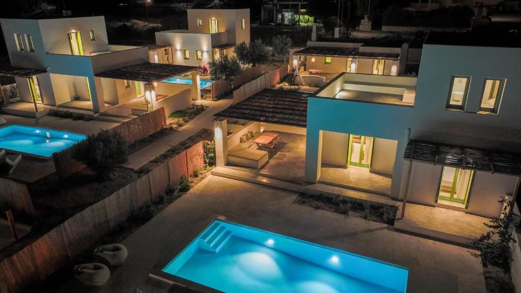 Bazén v ubytování Onar Villas Skyros nebo v jeho okolí