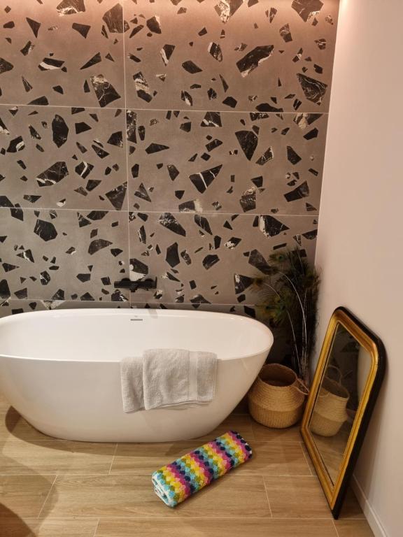 Romea Suites - Appartamento Deluxe