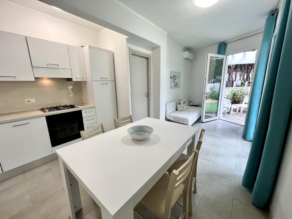 Kuchyň nebo kuchyňský kout v ubytování Angolo Mare Apartments & Rooms