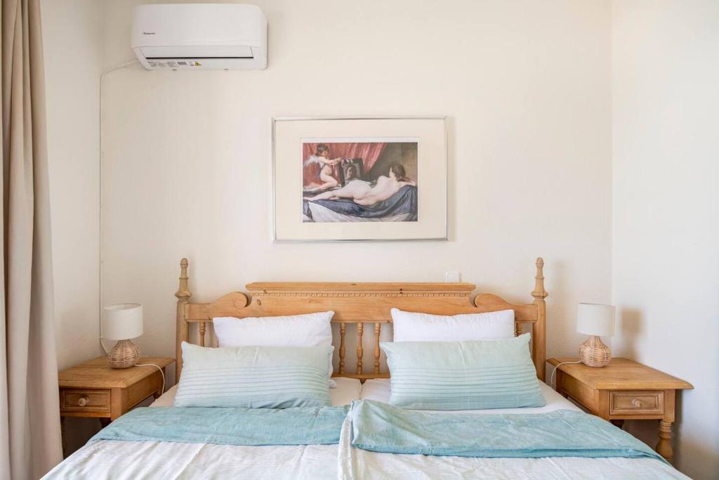 A bed or beds in a room at Agapi mou