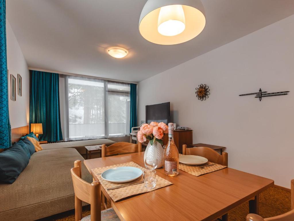 Apartment Alpenpanorama by Interhome