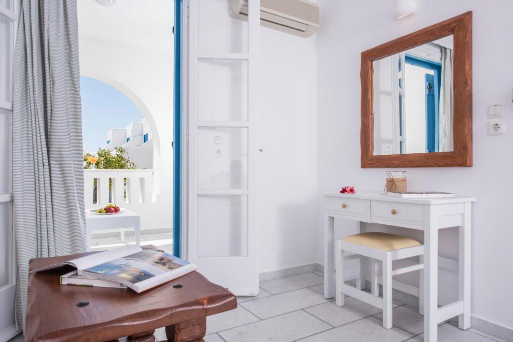 Cycladic Islands Hotel & Spa - 19