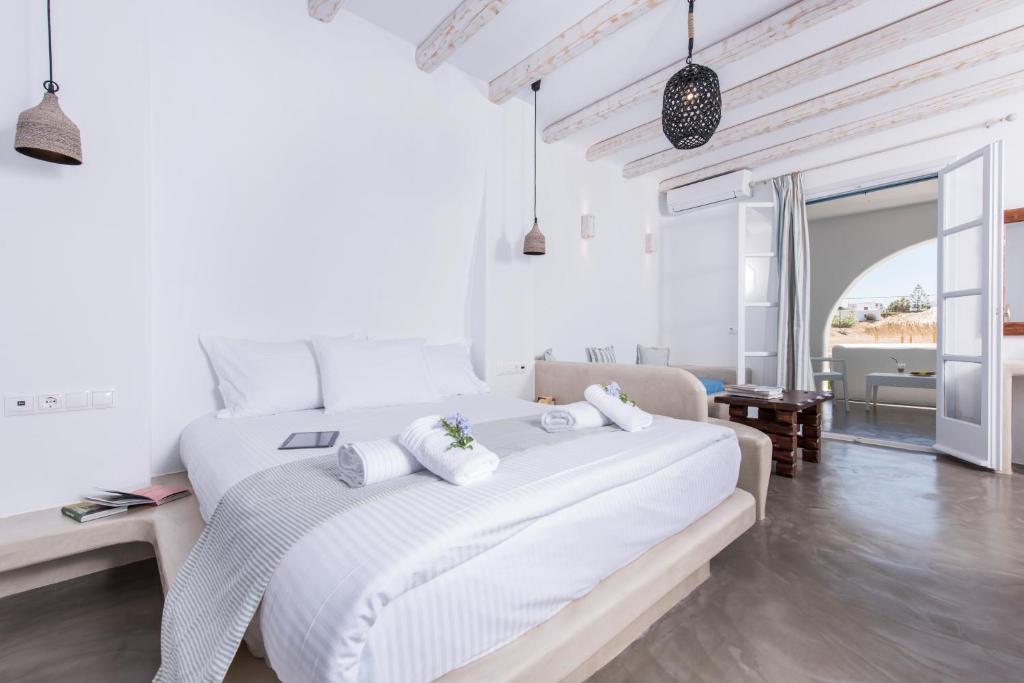 Cycladic Islands Hotel & Spa - 1
