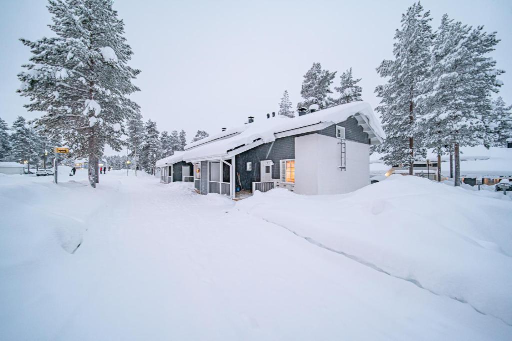 L'établissement Skihouse Myllyjoentie 5A en hiver