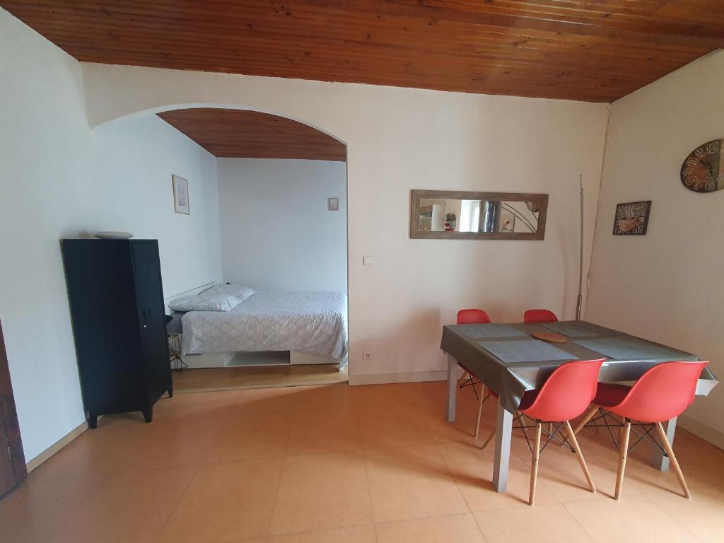 Appartement meublé centre ville NYONS - Housity