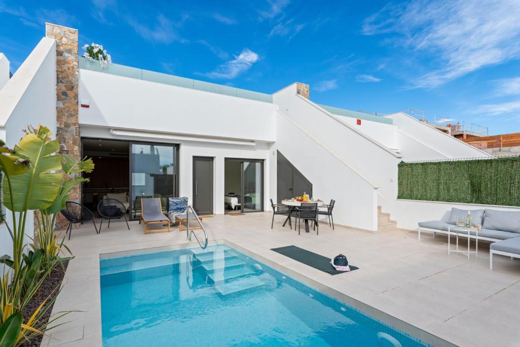 Πισίνα στο ή κοντά στο Villa Salty
