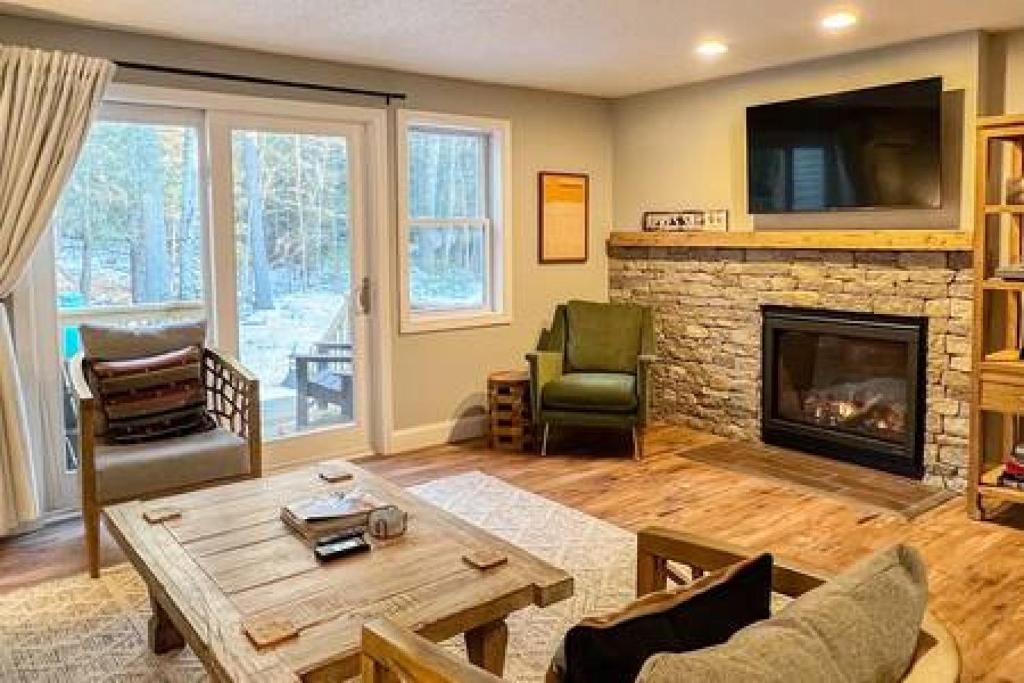 The Evergreen Haus, Amazing North Conway Location, Conway Updated