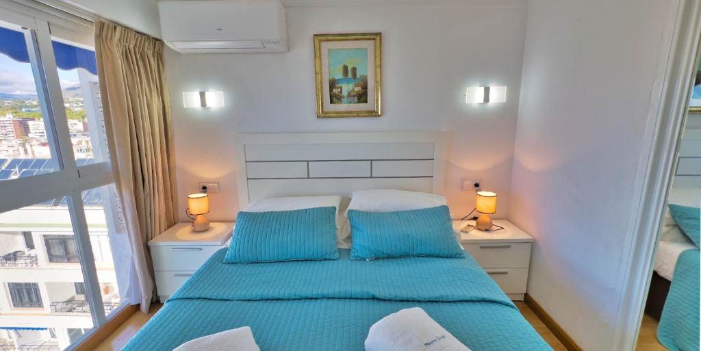 Postel nebo postele na pokoji v ubytování Skol 706 Lovely 2 Bedroom Apartment For Rent in Skol Marbella