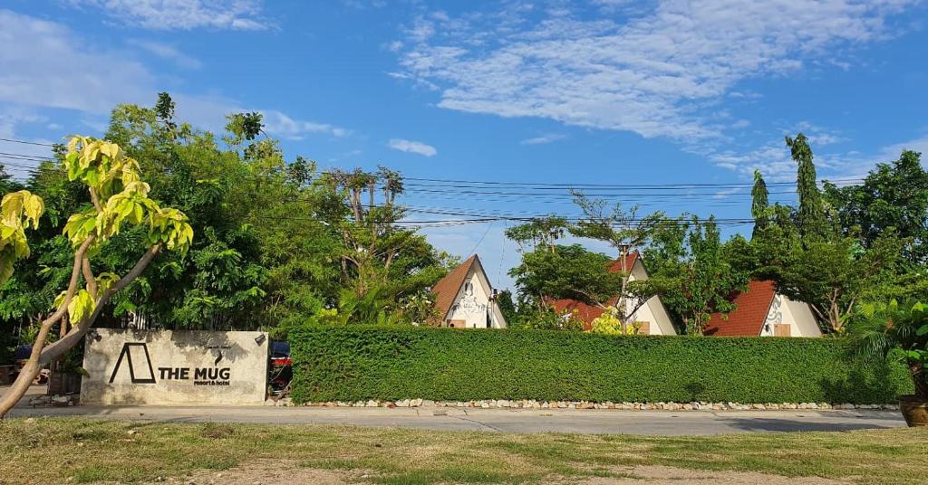 Gallery image of The MuG Resort in Chon Buri