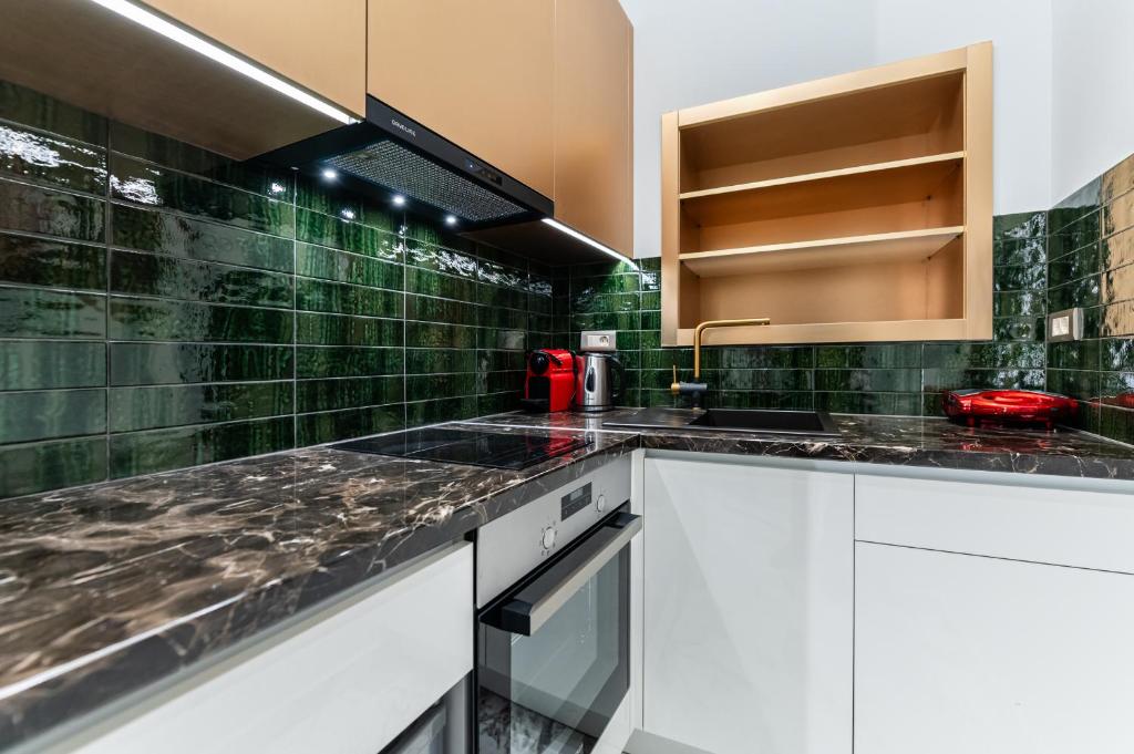 Royal Gold City Suites by Omilos Hotels - 11