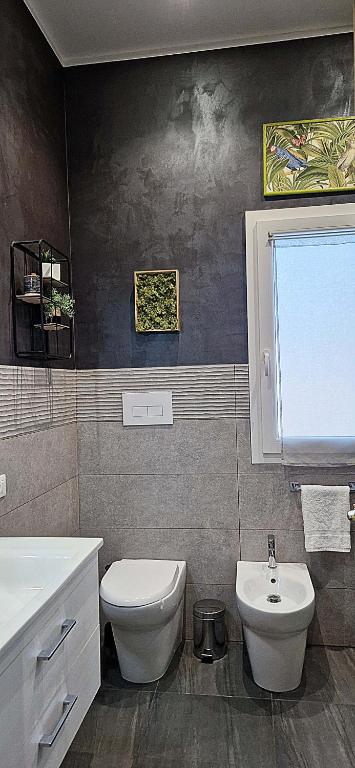A bathroom at La Baronessa