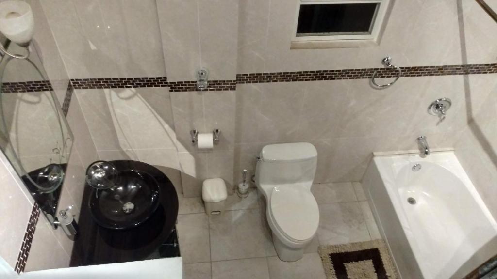 Koupelna v ubytování Zeus Estate Guesthouse